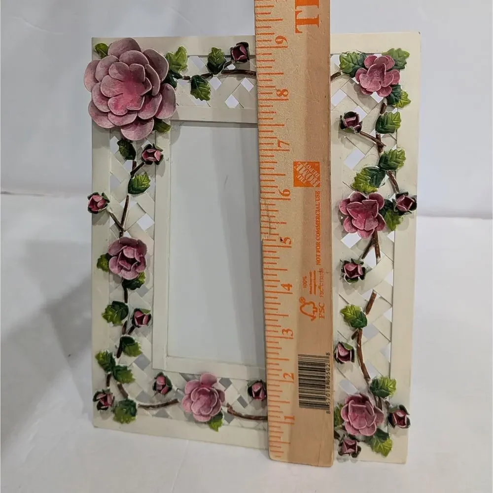 Shabby Chic Cottagecore Metal Lattice Floral Photo Frame 4x6 Tabletop Pink Rose